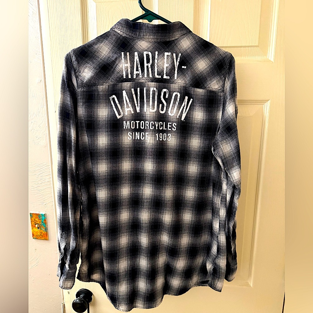 Harley-Davidson Black and White Plaid Woman’s Flannel Shirt.